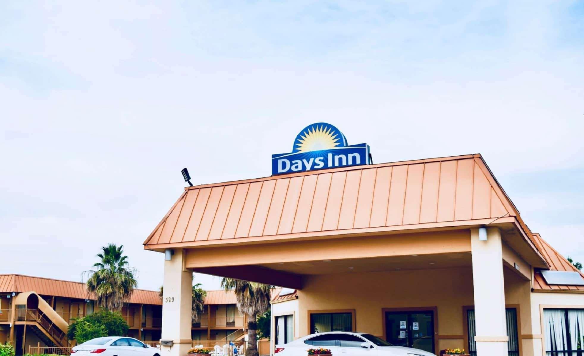 Days Inn By Wyndham Burleson Ft. Worth Exterior foto